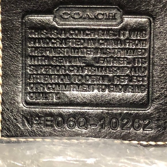COACH Signature Python - No E06Q - NEW/Never Used - Picture 4 of 5
